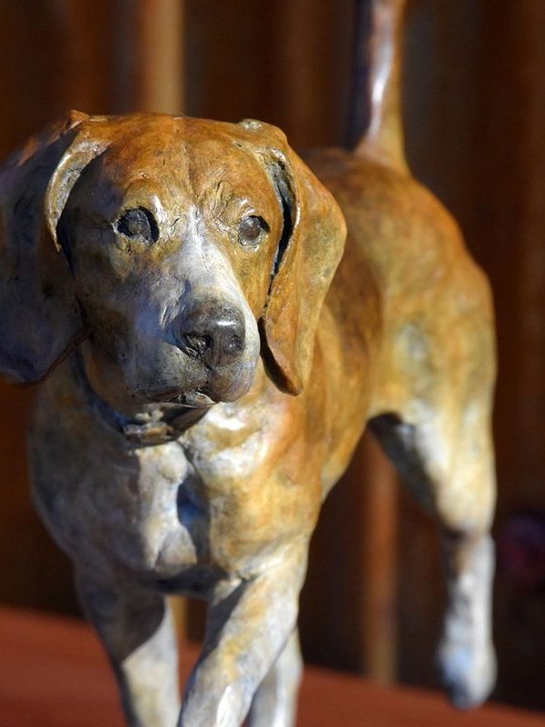 Beagle Trot - Beagle Bronze Sculpture - Liz Lewis